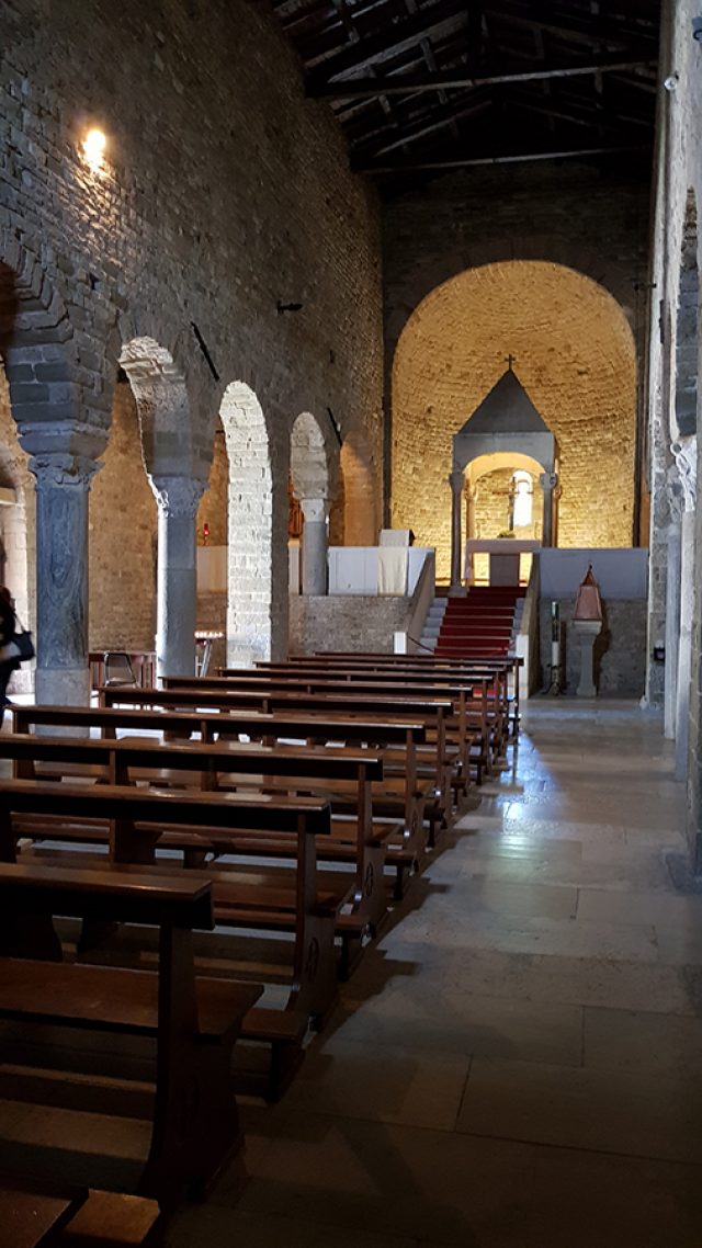 San Leo Cattedrale interni